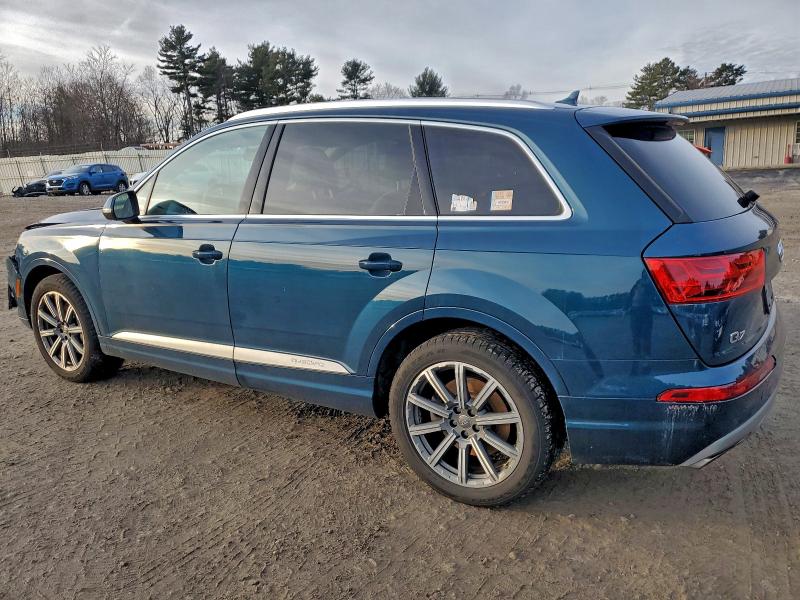 Фото 2 - AUDI Q7