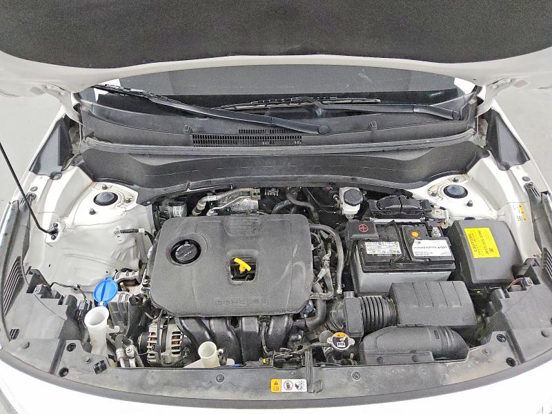 Фото 12 - KIA SELTOS