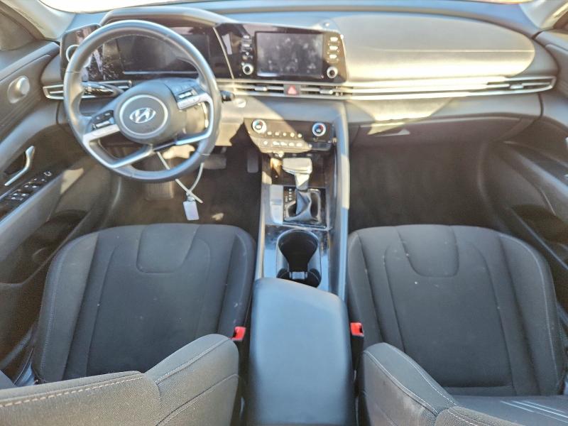 Фото 8 - HYUNDAI ELANTRA