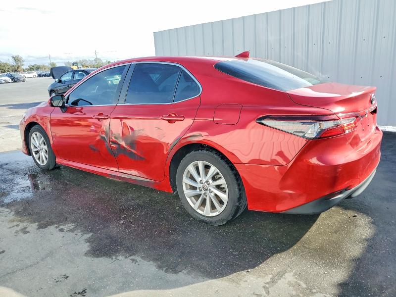 Фото 2 - TOYOTA CAMRY