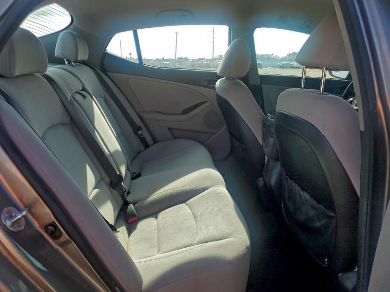 Фото 10 - KIA OPTIMA