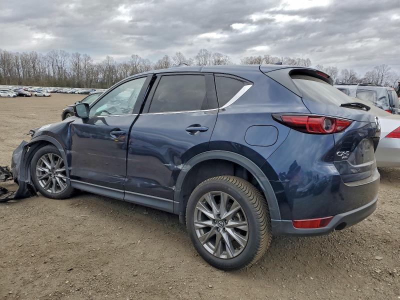Фото 2 - MAZDA CX-5