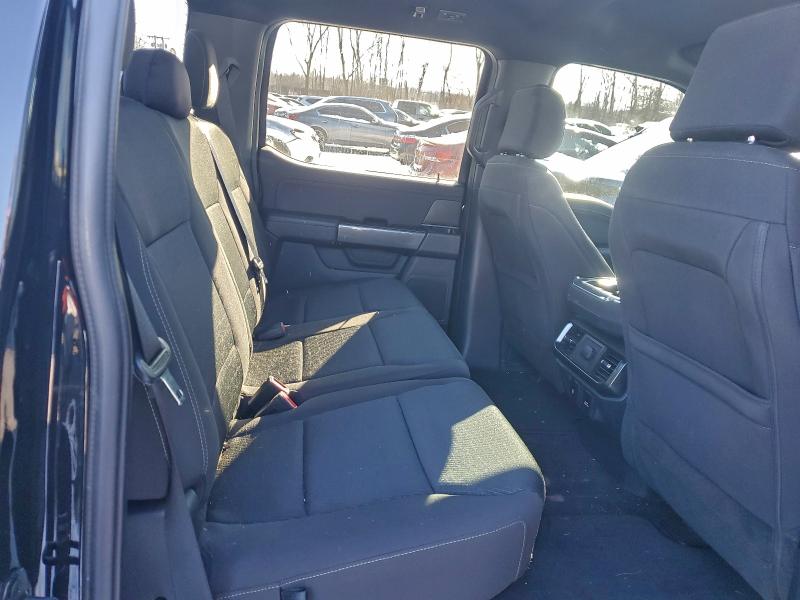 Фото 10 - FORD F-150