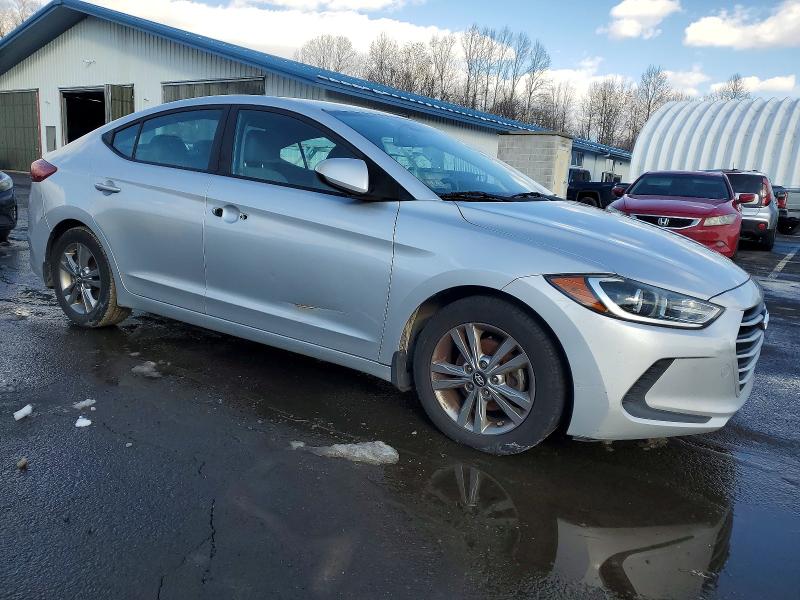 Фото 4 - HYUNDAI ELANTRA