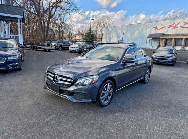 Фото 2 - MERCEDES-BENZ C-CLASS