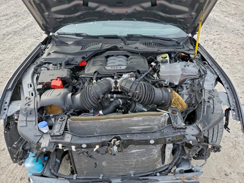 Фото 12 - FORD MUSTANG