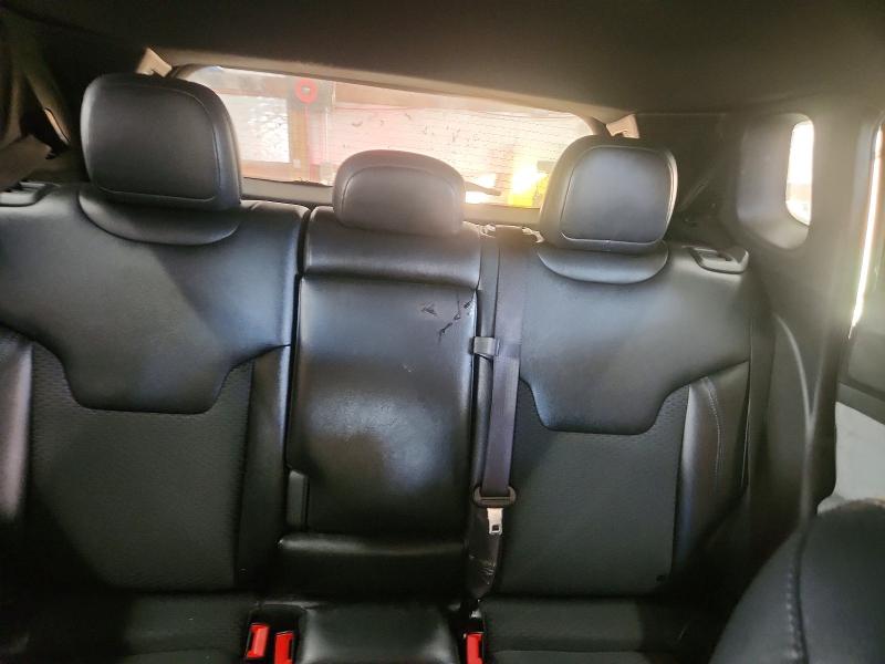 Фото 10 - JEEP COMPASS