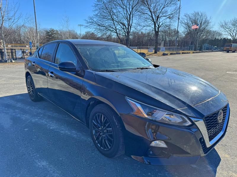 Фото 1 - NISSAN ALTIMA