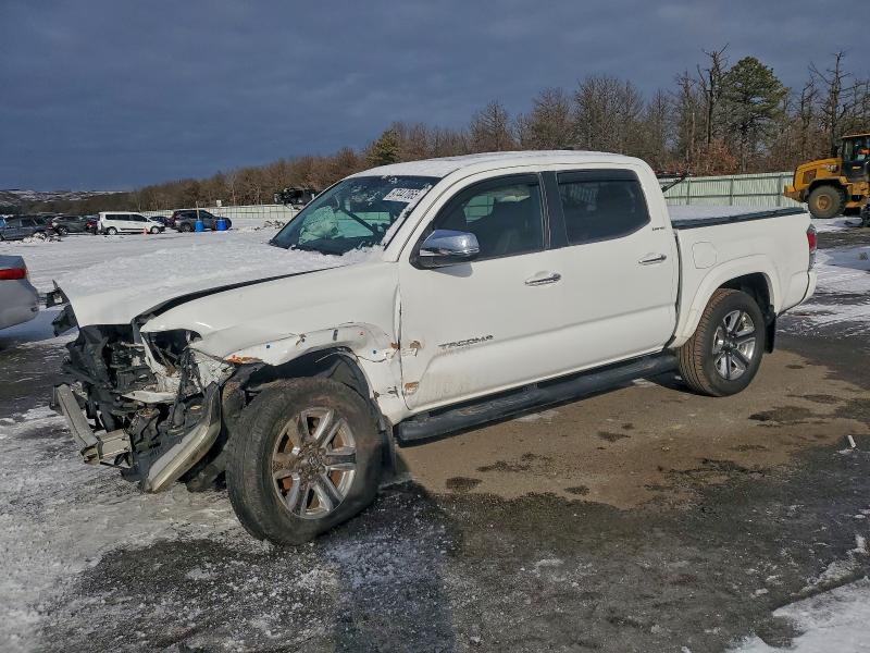 Фото 1 - TOYOTA TACOMA