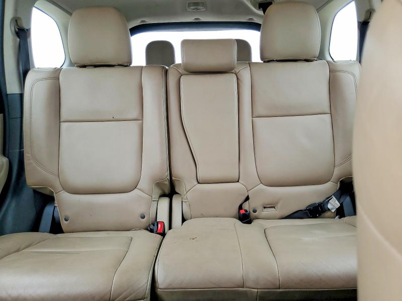 Фото 10 - MITSUBISHI OUTLANDER