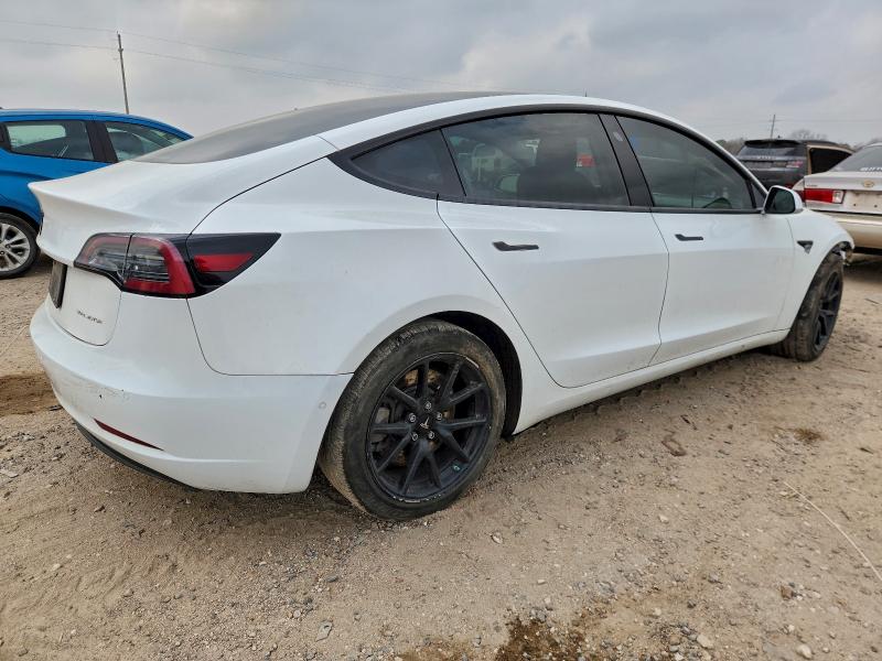 Фото 3 - TESLA MODEL 3