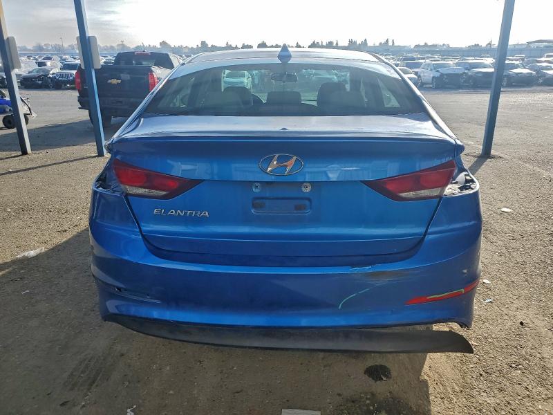 Фото 6 - HYUNDAI ELANTRA