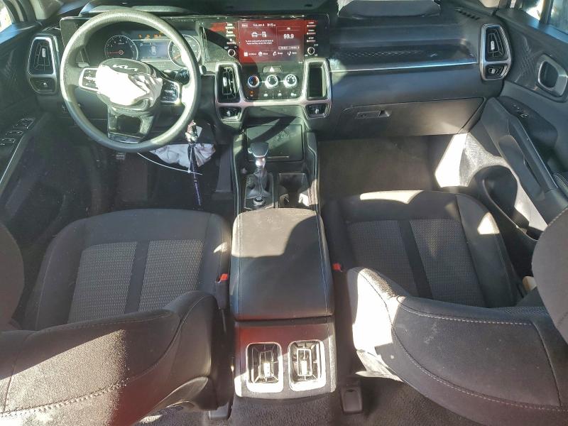 Фото 8 - KIA SORENTO