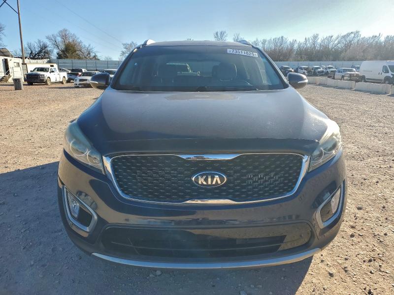 Фото 5 - KIA SORENTO