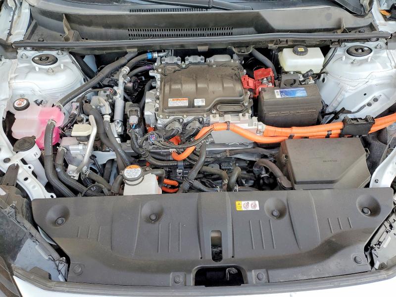 Фото 12 - SUBARU SOLTERRA P