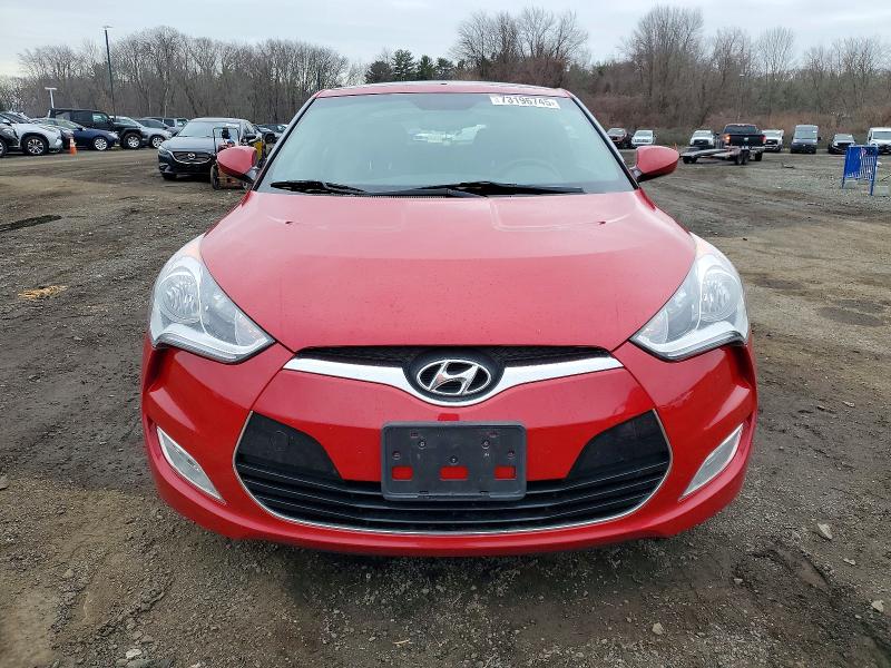 Фото 5 - HYUNDAI VELOSTER
