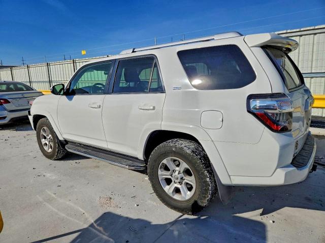 Фото 2 - TOYOTA 4RUNNER