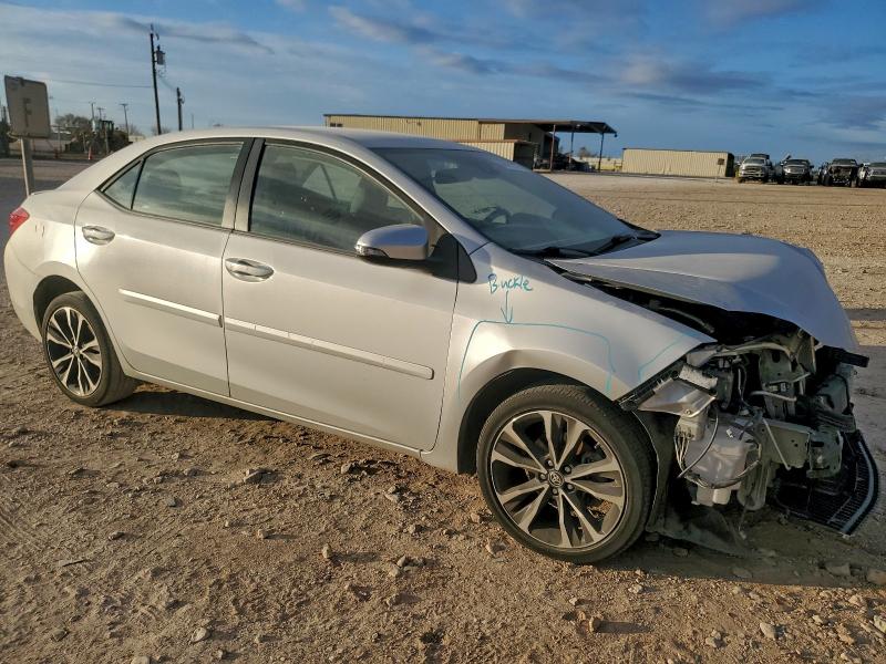 Фото 4 - TOYOTA COROLLA