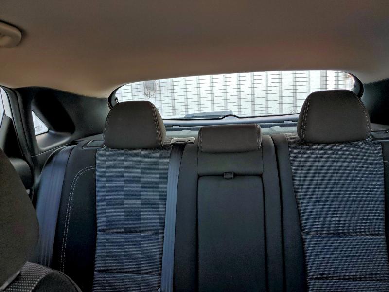 Фото 10 - HYUNDAI ELANTRA