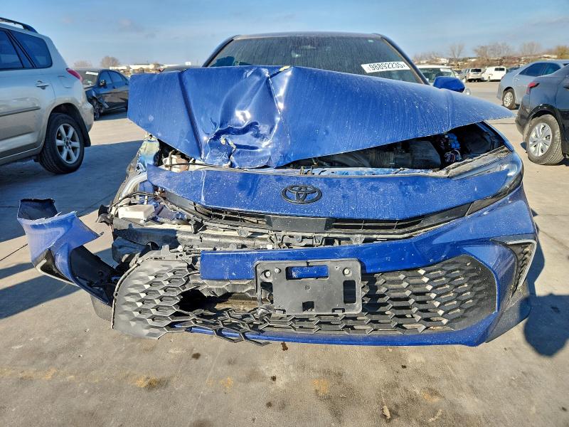 Фото 5 - TOYOTA CAMRY