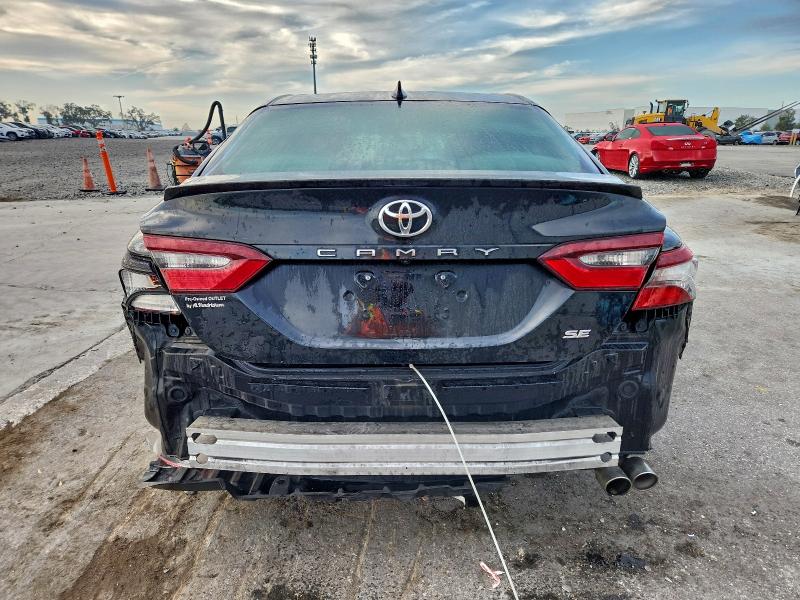 Фото 6 - TOYOTA CAMRY