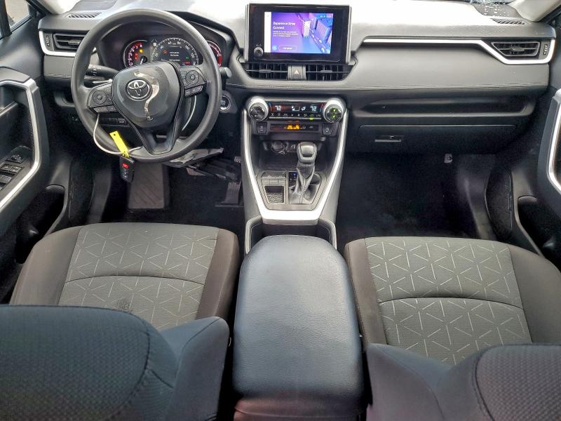 Фото 8 - TOYOTA RAV4