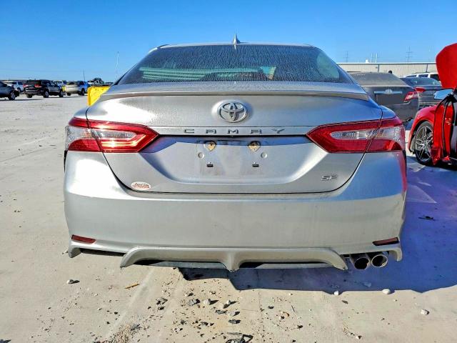 Фото 6 - TOYOTA CAMRY