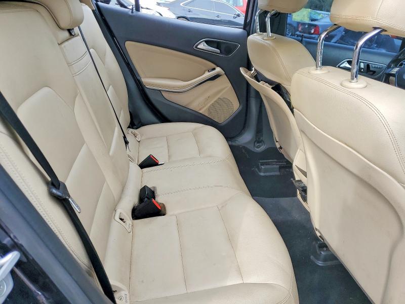 Фото 11 - MERCEDES-BENZ GLA-CLASS