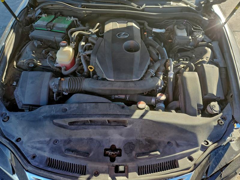 Фото 11 - LEXUS IS