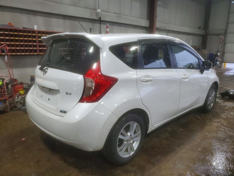 Фото 3 - NISSAN VERSA