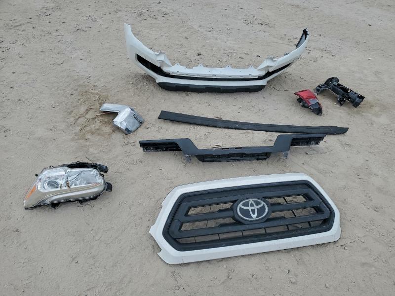 Фото 12 - TOYOTA TACOMA