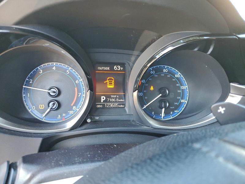 Фото 9 - TOYOTA COROLLA