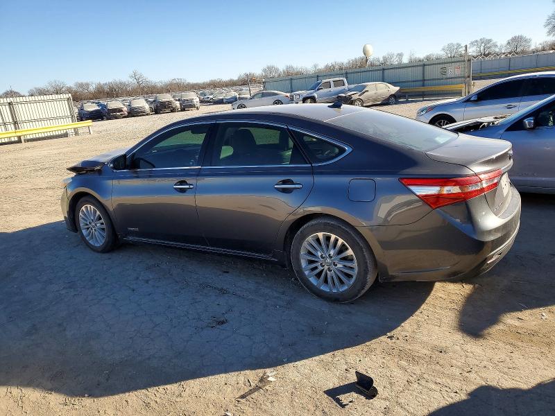 Фото 2 - TOYOTA AVALON