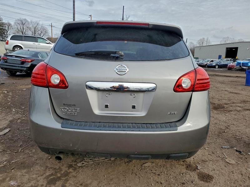 Фото 6 - NISSAN ROGUE