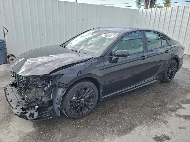 Фото 1 - TOYOTA CAMRY