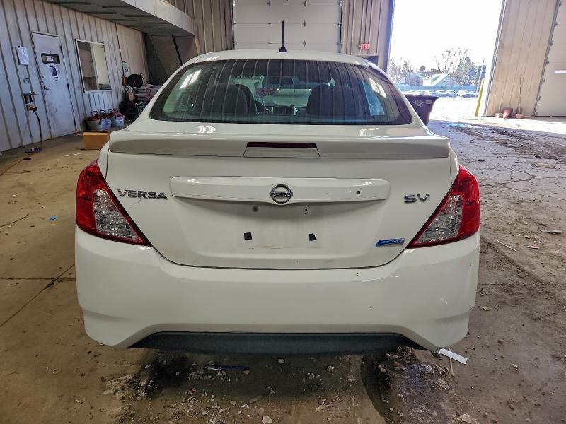 Фото 6 - NISSAN VERSA
