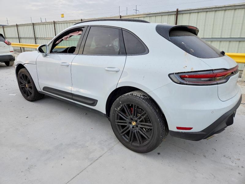 Фото 2 - PORSCHE MACAN