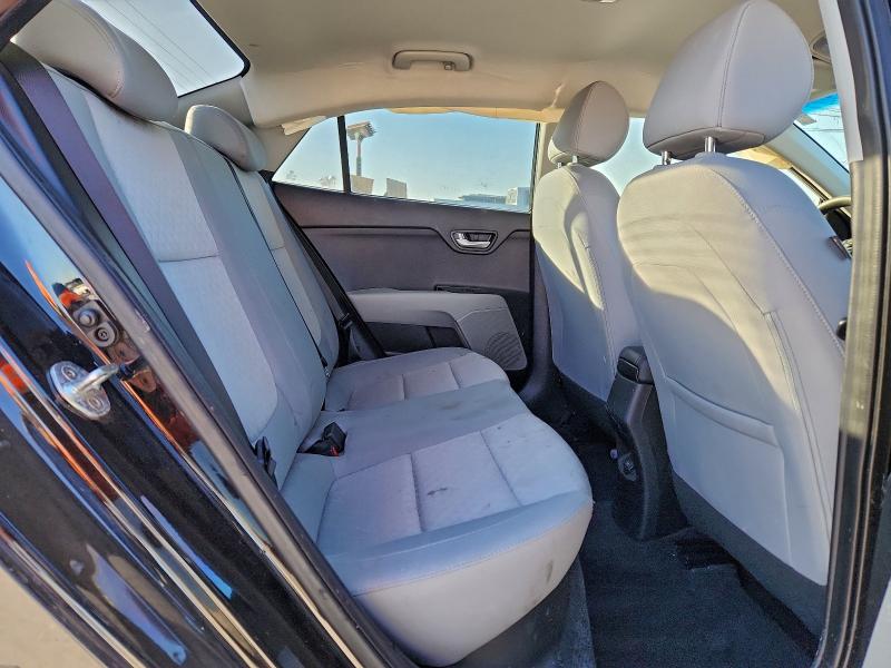 Фото 10 - KIA RIO