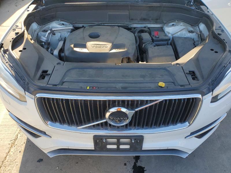 Фото 11 - VOLVO XC90