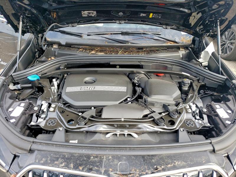 Фото 12 - BMW X1