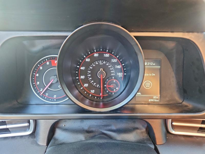 Фото 9 - HYUNDAI ELANTRA