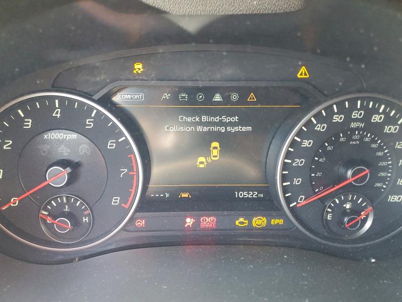 Фото 9 - KIA STINGER