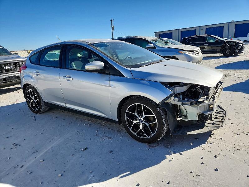 Фото 4 - FORD FOCUS