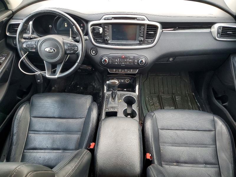 Фото 8 - KIA SORENTO