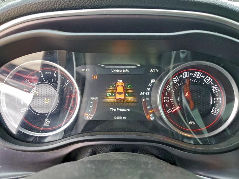 Фото 9 - DODGE CHALLENGER