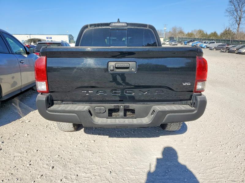 Фото 6 - TOYOTA TACOMA