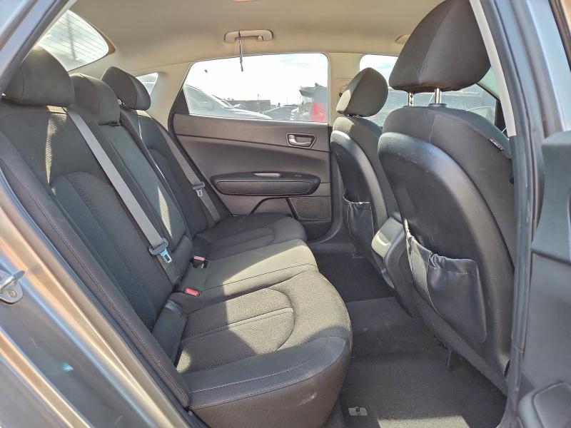 Фото 10 - KIA OPTIMA