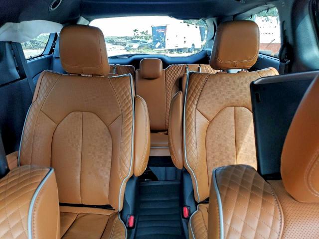 Фото 10 - CHRYSLER PACIFICA