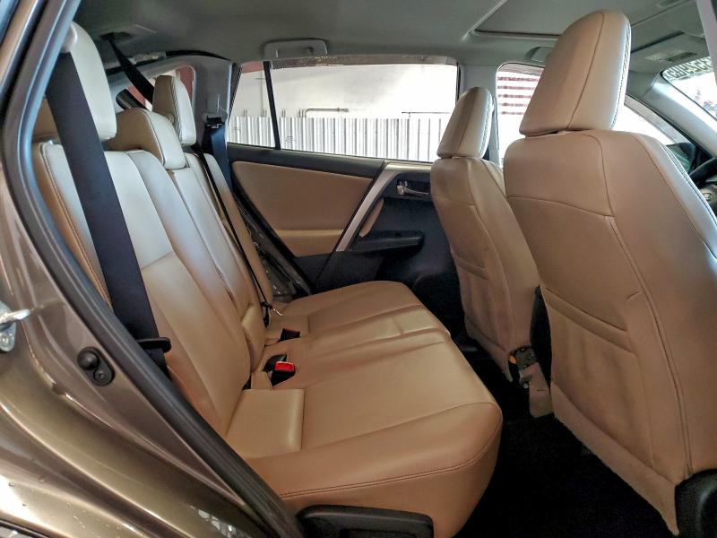 Фото 11 - TOYOTA RAV4