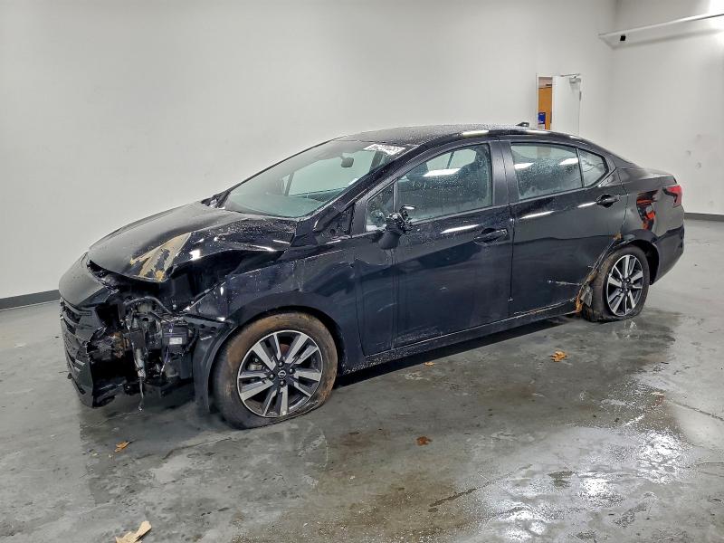 Фото 1 - NISSAN VERSA